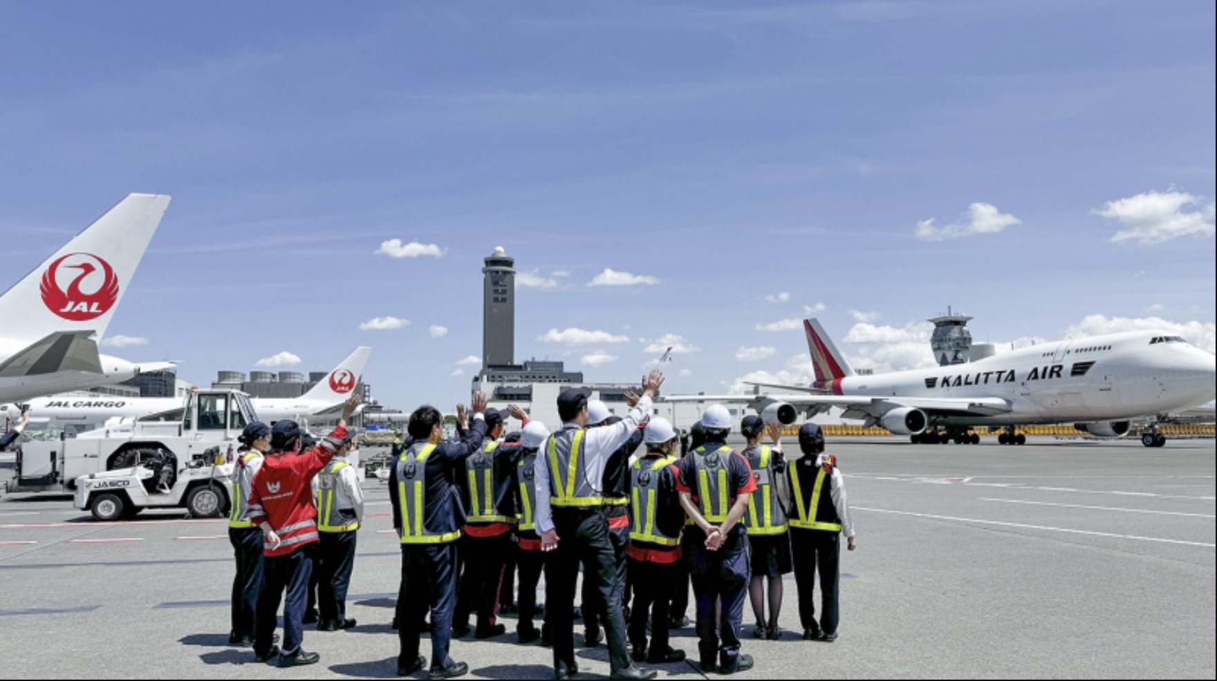 注目された飛来機情報】激レア機続々！青森への珍客、ナイト