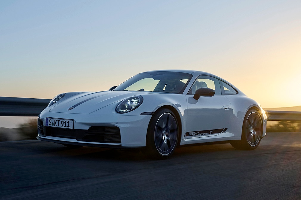 改良され更なる進化を遂げた新型ポルシェ911 全モデルの価格