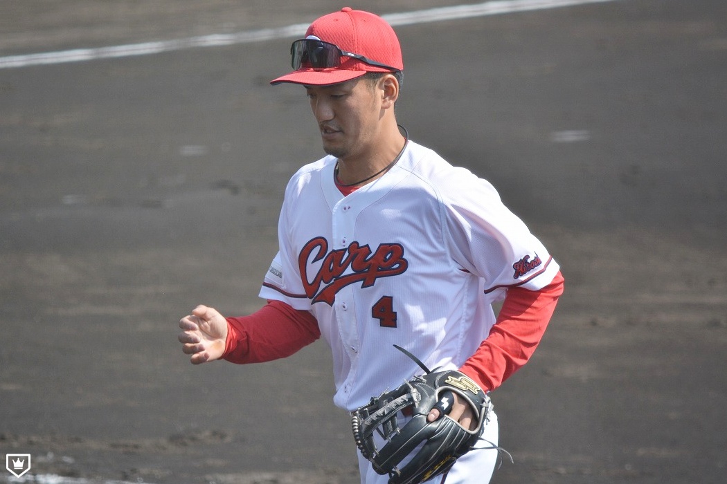04BBM 剛腕列伝 広島カープ 佐々岡真司 アンダーシャツカード