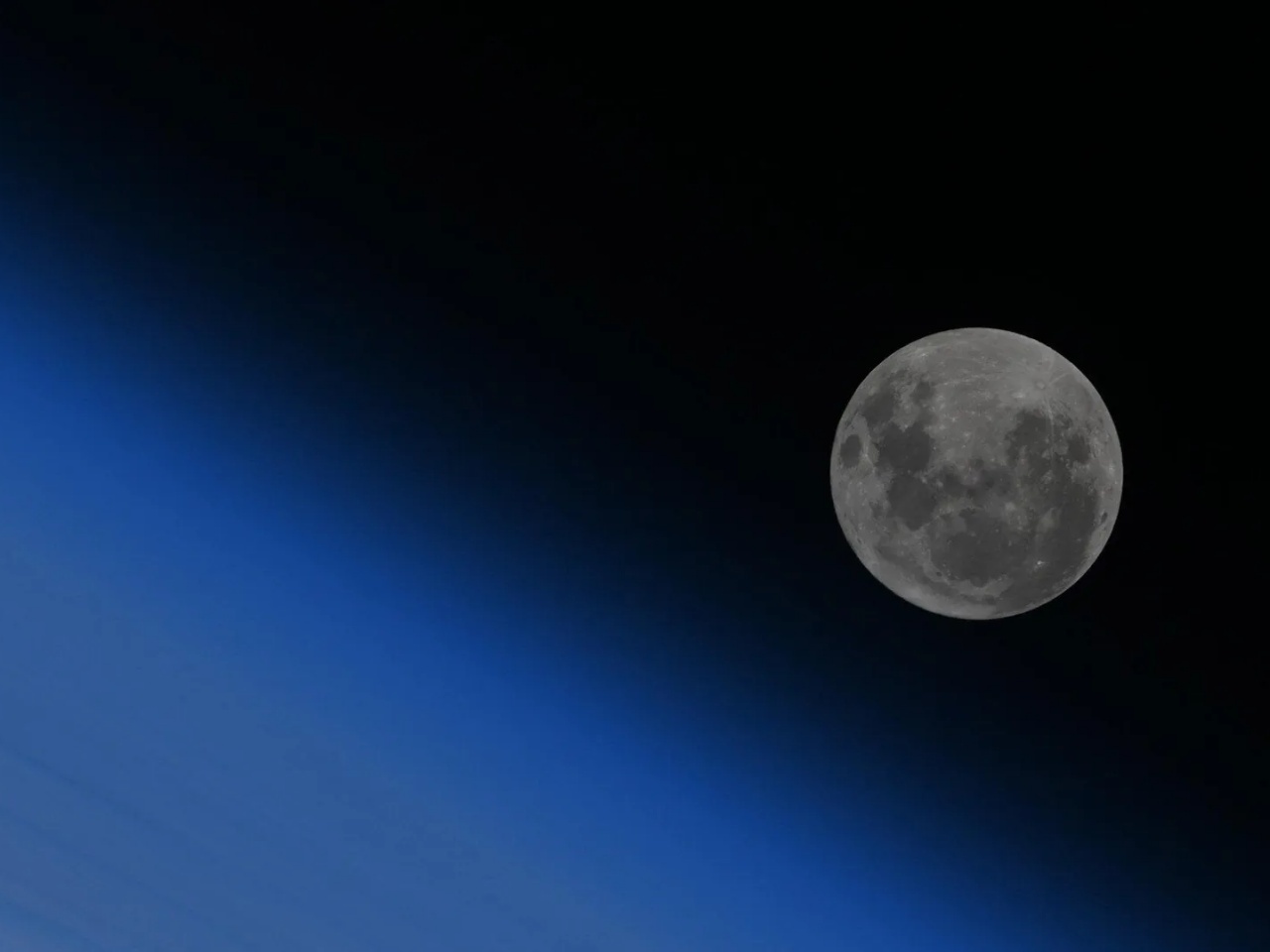 楽天 ISSからの絶景、春の満月「フラワームーン」--NASAの宇宙飛行士 コレクション