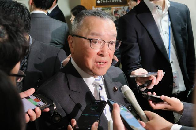 自民税調会長、消費減税は「大きな問題ある」　党内の減税論にクギ