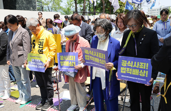 「慰安婦被害者保護法を改正せよ」…イ・オクソンさん死去後、１７００回目の水曜デモ