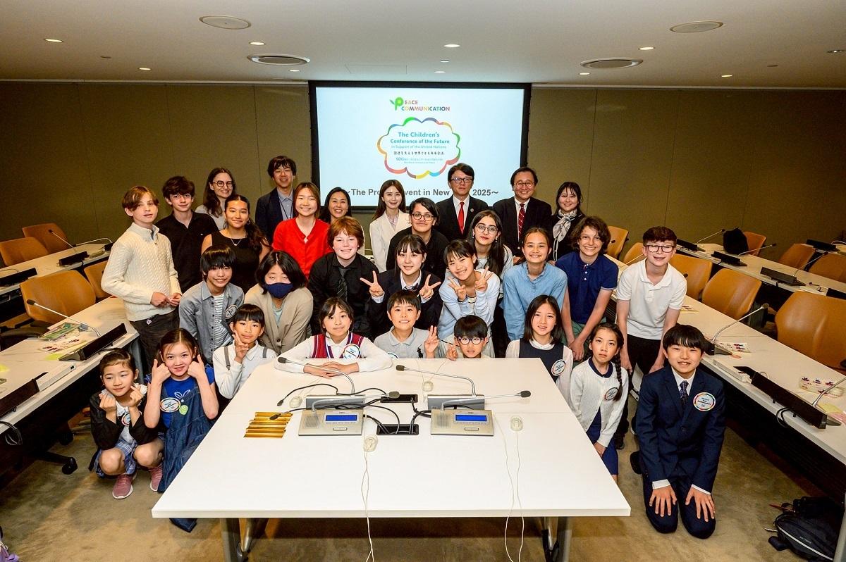クレスコ no.166—現場から教育を問う 子どもたちに平和な未来を 月刊クレスコ 2024年8月号 - 株式会社 大月書店 憲法と同い年
