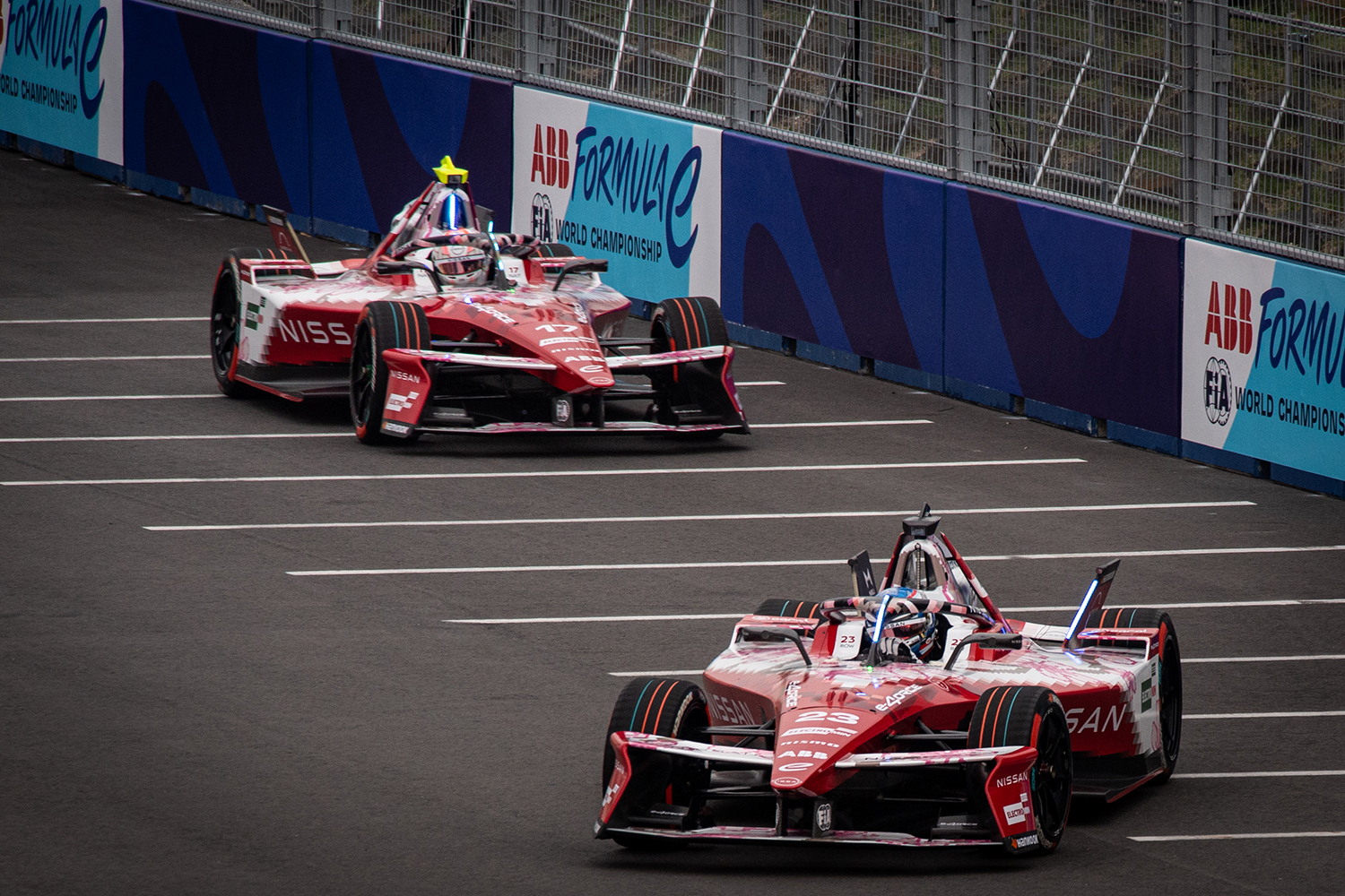 フォーミュラEの日産チームのガレージに潜入！ 東京E−PRIX直前