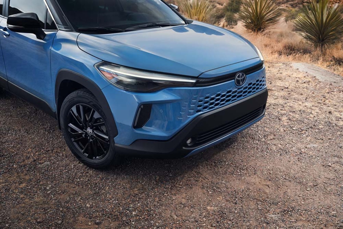 新車1万キロ使用！車庫保管トヨタRAV4 純正OP ハイグロス4本セット