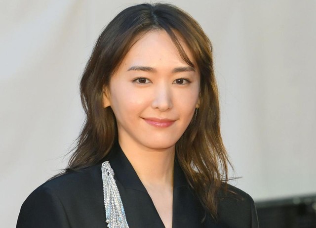 新垣結衣らを抑えた〝クールビューティー〟が圧倒的１位！「理想の顔だと思う女性芸能人」