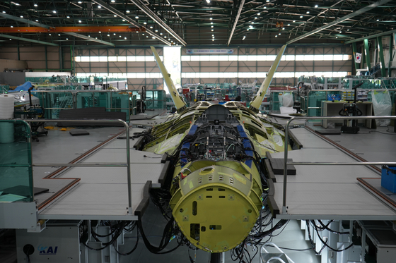 韓国の国産戦闘機「ＫＦ－２１」最終組立に着手…来年空軍へ引き渡し