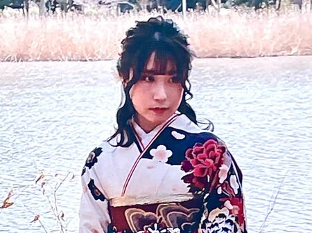 21歳になったばかりの愛娘を下敷きにした横転トレーラーは雨の中、摩耗しきったタイヤで速度超過の悪質運転だった