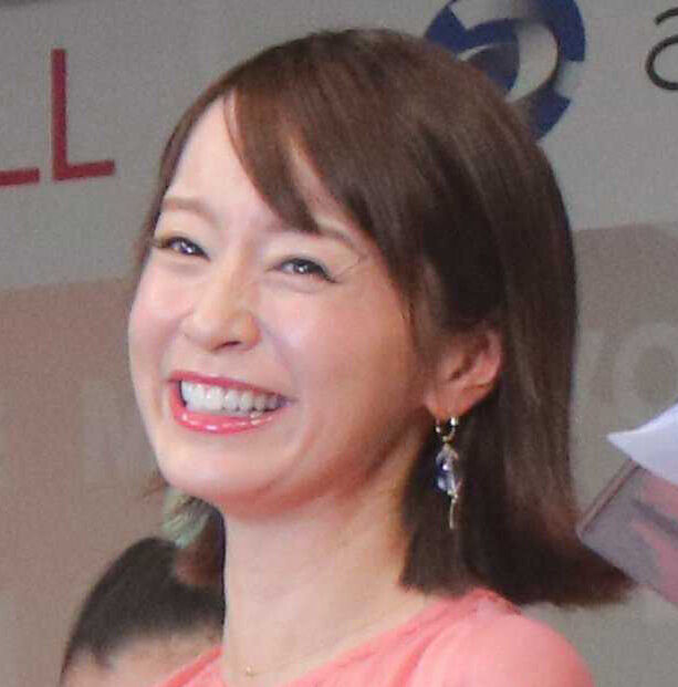 ４３歳になった元スーパーアイドル、４０歳で出産の第３子は「ちょっと孫みたいな気持ちになっちゃう」