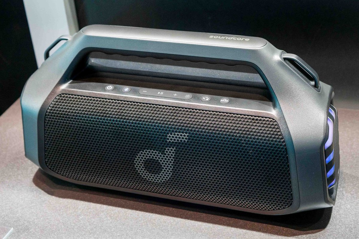 Anker、重低音を強化したアウトドアBluetoothスピーカー