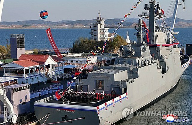 北朝鮮の新型駆逐艦が進水式中に破損　金正恩氏「容認できない重大事故」