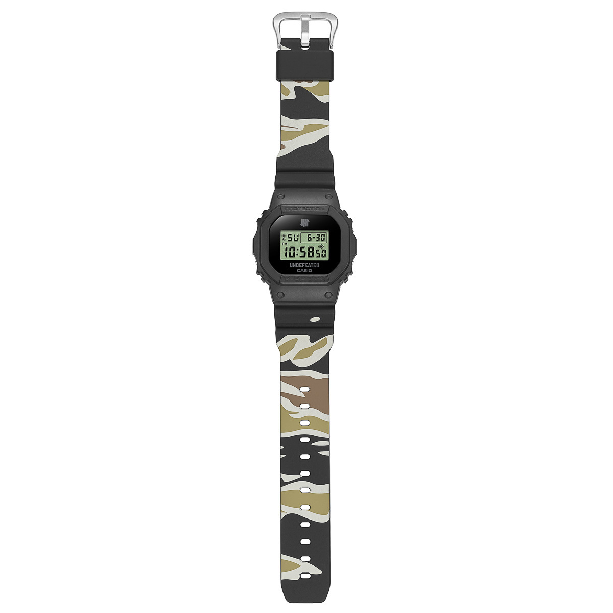 ただの黒にあらず！ 今度のG-SHOCKコラボモデルはカモ柄が映える