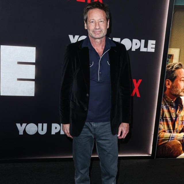『Ｘ-ファイル』主演俳優 64歳で再婚　33歳年下の新妻は実子とわずか5歳差 米で報道