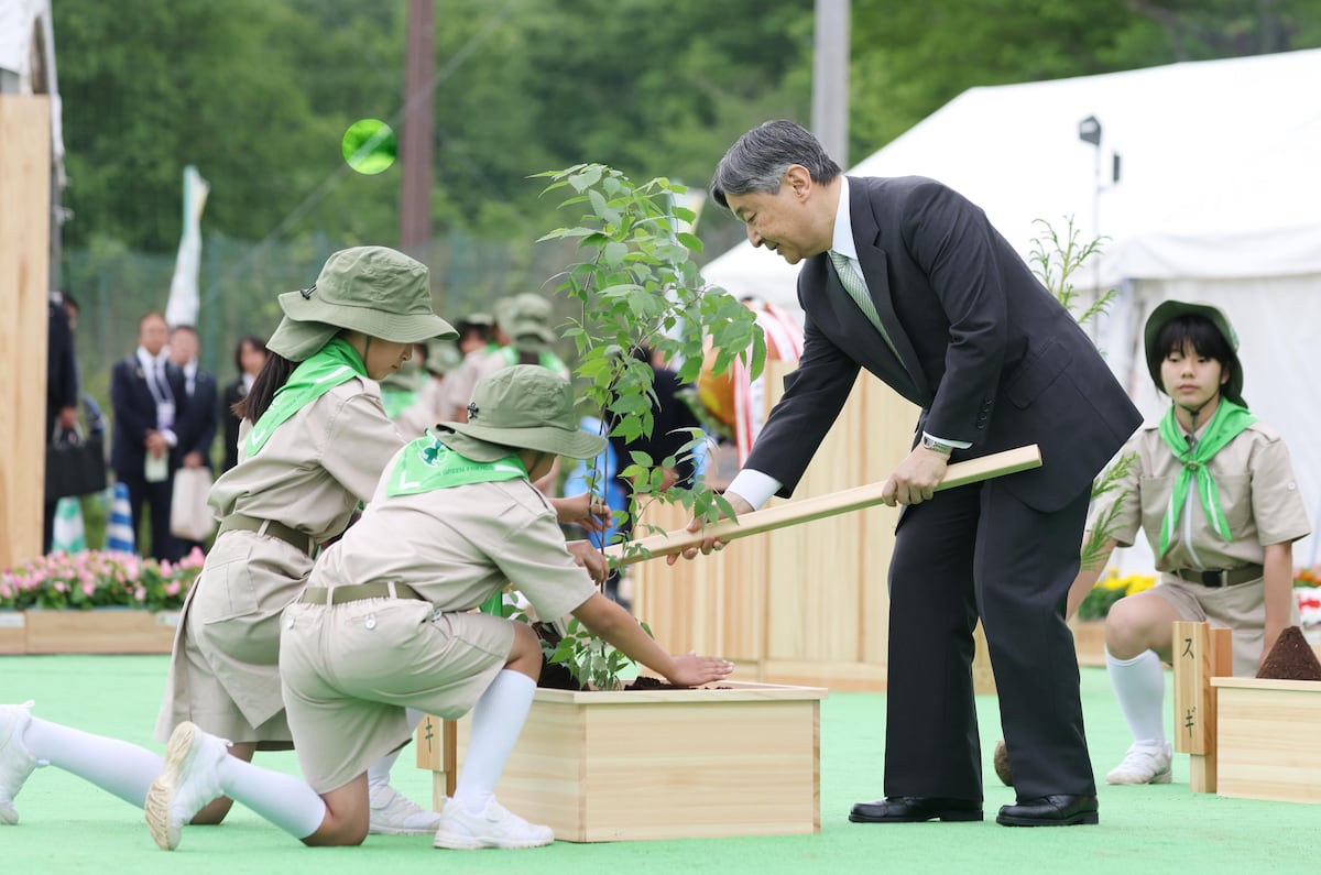 皇室ウィークリー 陛下、全国植樹祭式典にご臨席 豊かな森林「未来へと引き継いでいくこと使命」（産経新聞） - Yahoo!ニュース