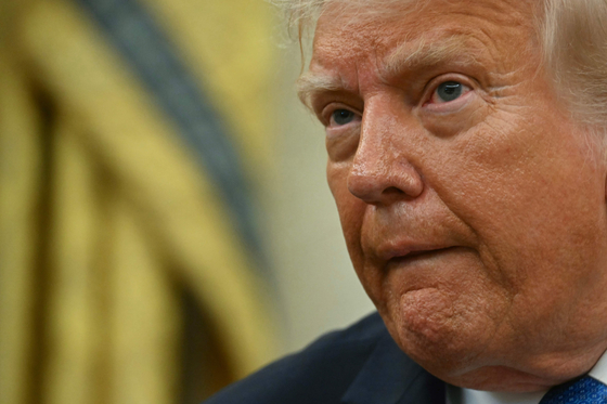 トランプ大統領、ロシア「没落」に言及しながらプーチン大統領を「完全に狂った」と非難