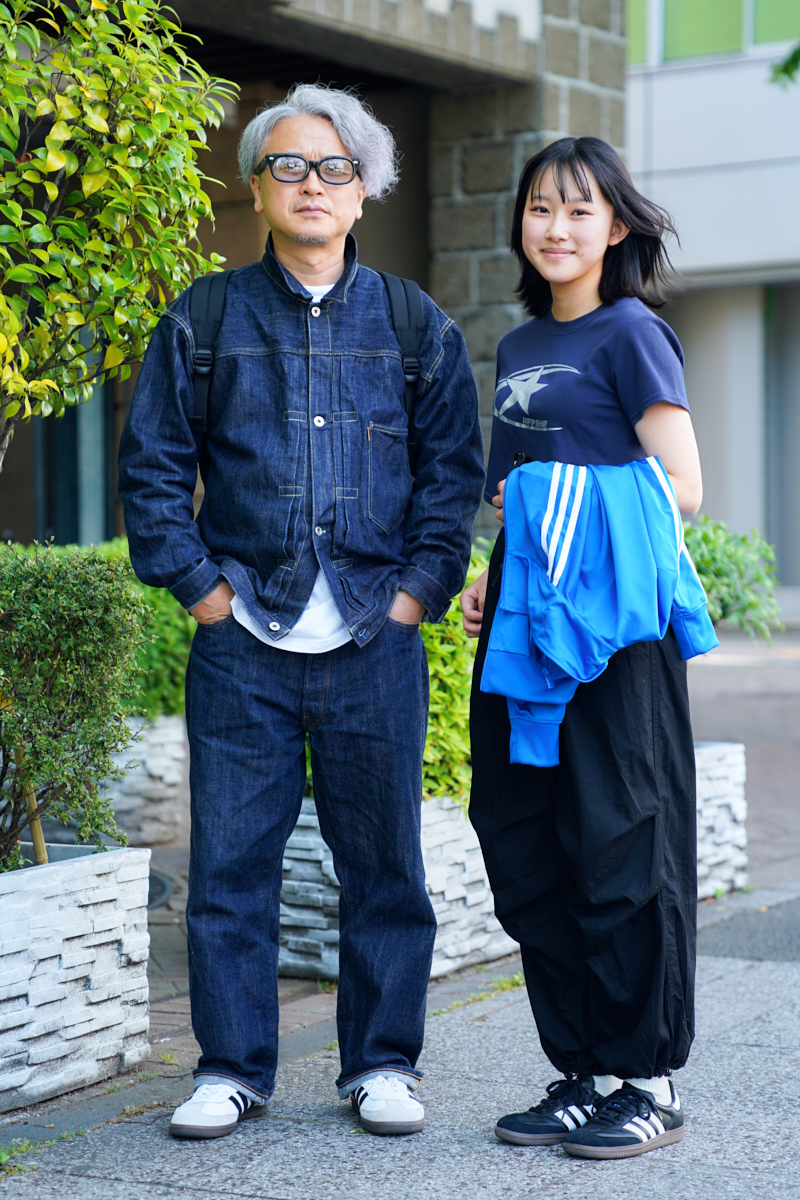 アラフィフのデニムセットアップは“濃いめ”がキブン。洒落た先輩