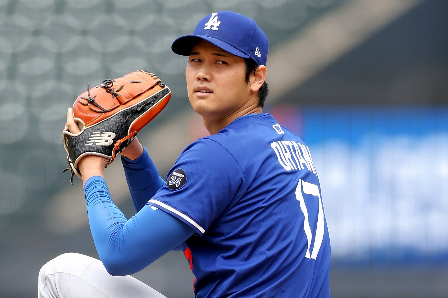 ❤世界360個限定❤大谷翔平 二刀流 回転式✨フィギュア 稀少