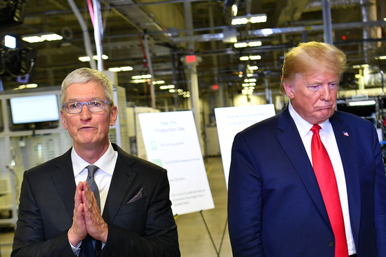 アップルのクックＣＥＯ、トランプ大統領ににらまれる…「中東歴訪同行拒否し恨み買う」