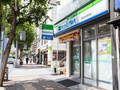 ファミマ、1キロ400円で備蓄米販売　ドンキも1万5000トン申し込み