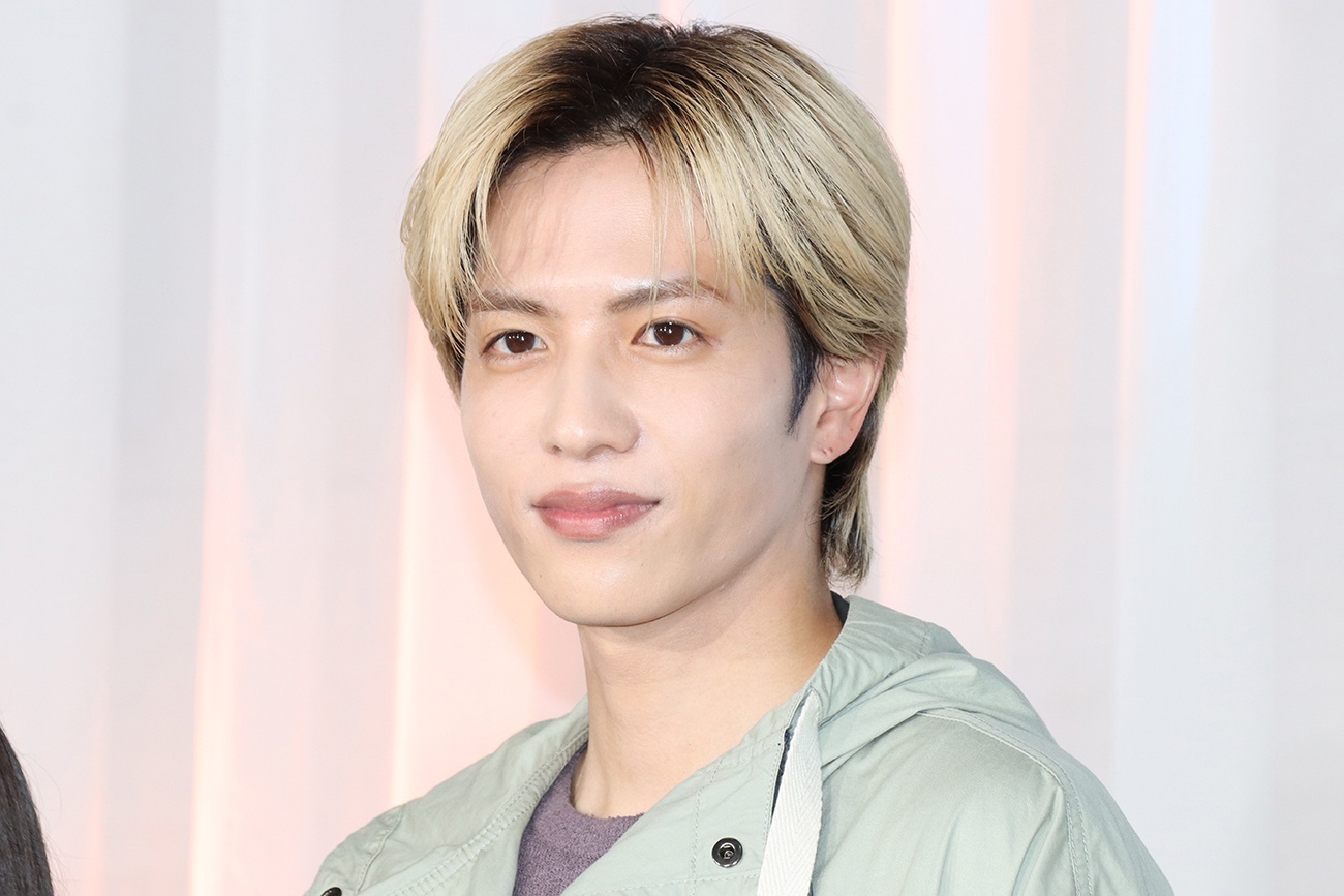 志尊淳、幼少期演じる“チビ浩暉”との自撮りショットに「雰囲気が