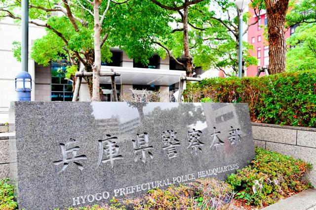 教習所で400ccバイク運転中の女性が死亡　敷地内の標識柱に衝突