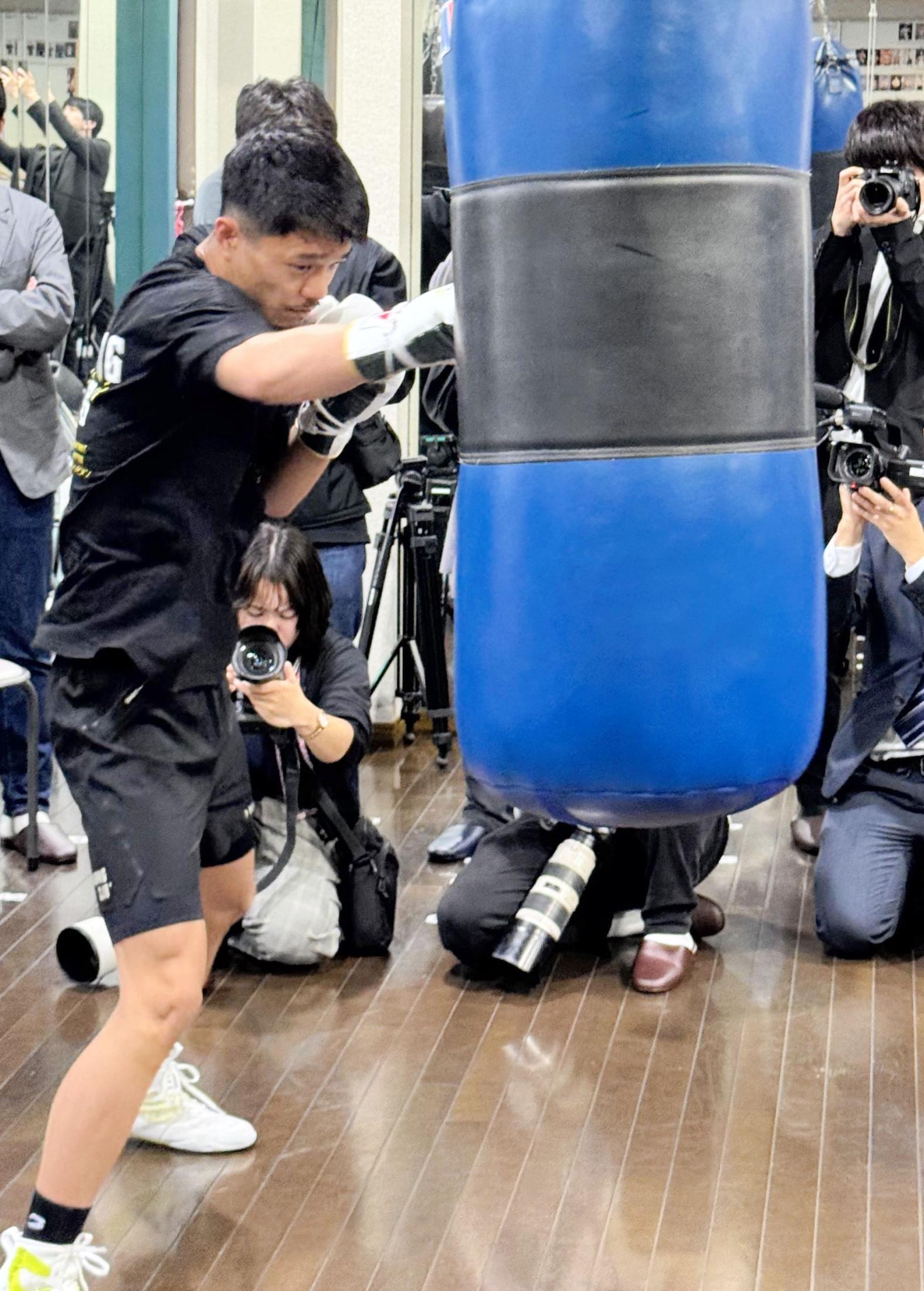 〈新品〉中谷潤人×西田凌佑 統一戦記念Tシャツ & パンフレット 新品未開封【XL】』中谷潤人×西田凌佑 統一戦記念Tシャツ