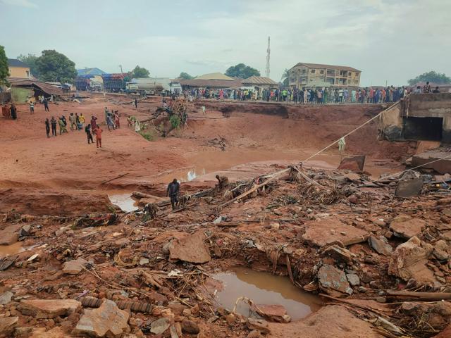 ナイジェリア、「前例にない洪水」で151人死亡　続く災害の背景は