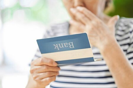 今年還暦を迎える60歳、平均貯蓄額と中央値はいくら？貯蓄「100万円未満」が過去最高水準に
