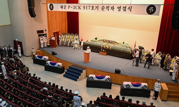 垂直墜落した韓国の海上哨戒機、機体欠陥が原因か…６０年代製造の老朽化した機種