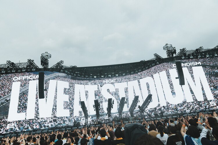 【ライブレポート】「あなたの人生が大切な光」Official髭男dismが25万人の心に刻んだ初スタジアムツアー完遂（音楽ナタリー） - Yahoo!ニュース
