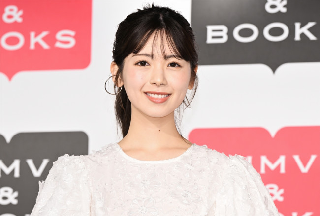 筒井あやめ、夢だったソロ写真集の発売に喜び「胸いっぱいの100