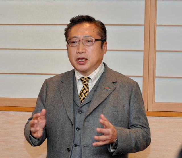 小泉進次郎氏vs農水族バトルに「八百長臭さが強烈」大物の元国会議員がバッサリ