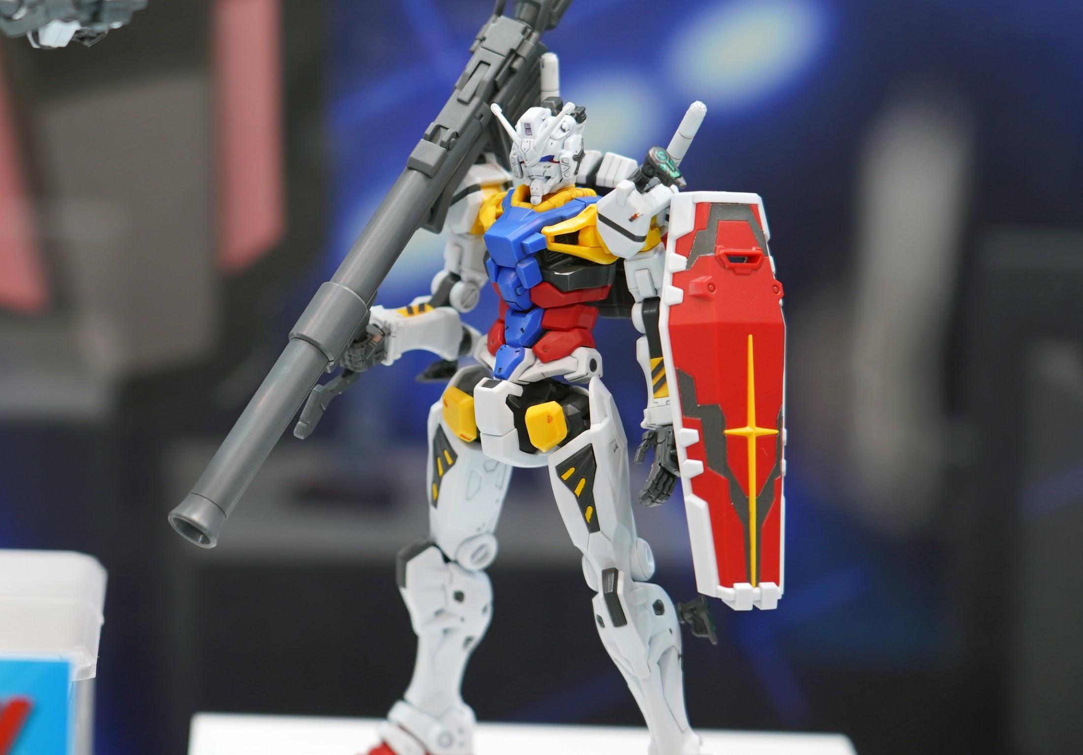 機動戦士Gundam GQuuuuuuX＞ザク、シャア専用ザク、白いガンダム