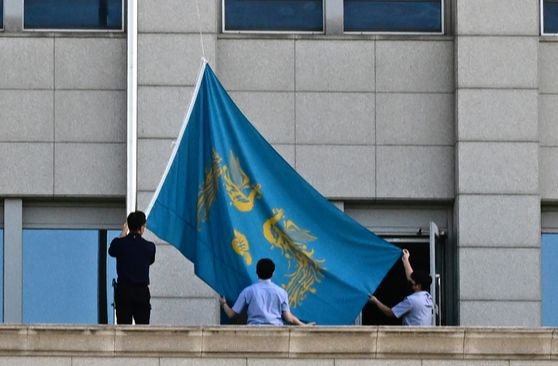 韓国 李在明大統領就任初日の鳳凰旗掲揚