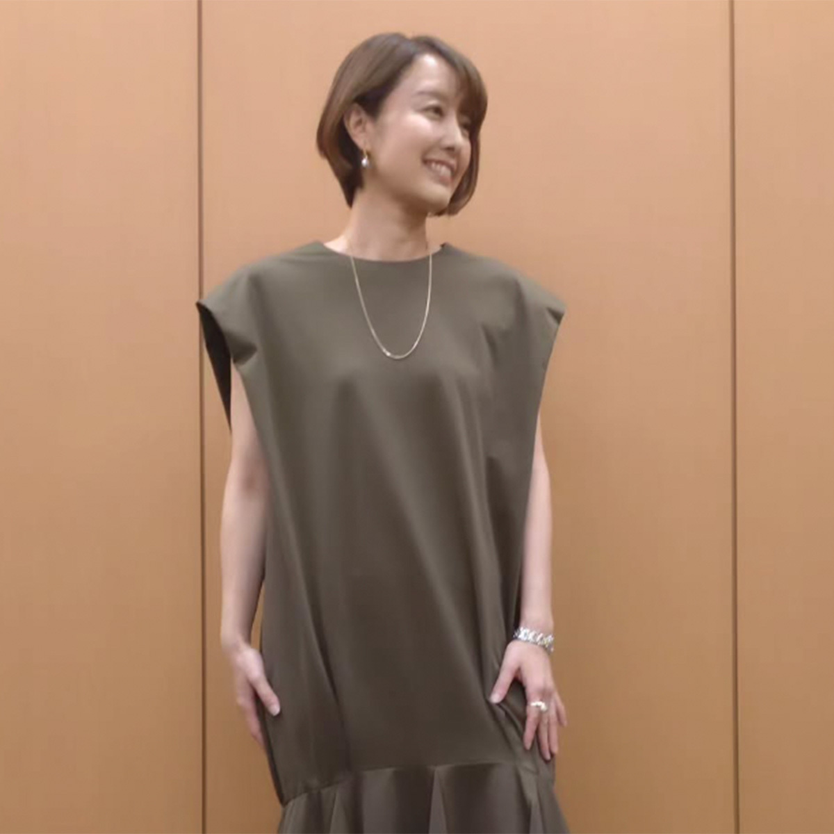 元フジテレビアナウンサー中村仁美さんが笑顔を見せる様子