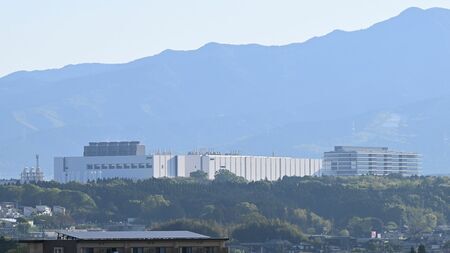 日本の対内直接投資事例、TSMCと日本企業の合弁JASMの工場外観