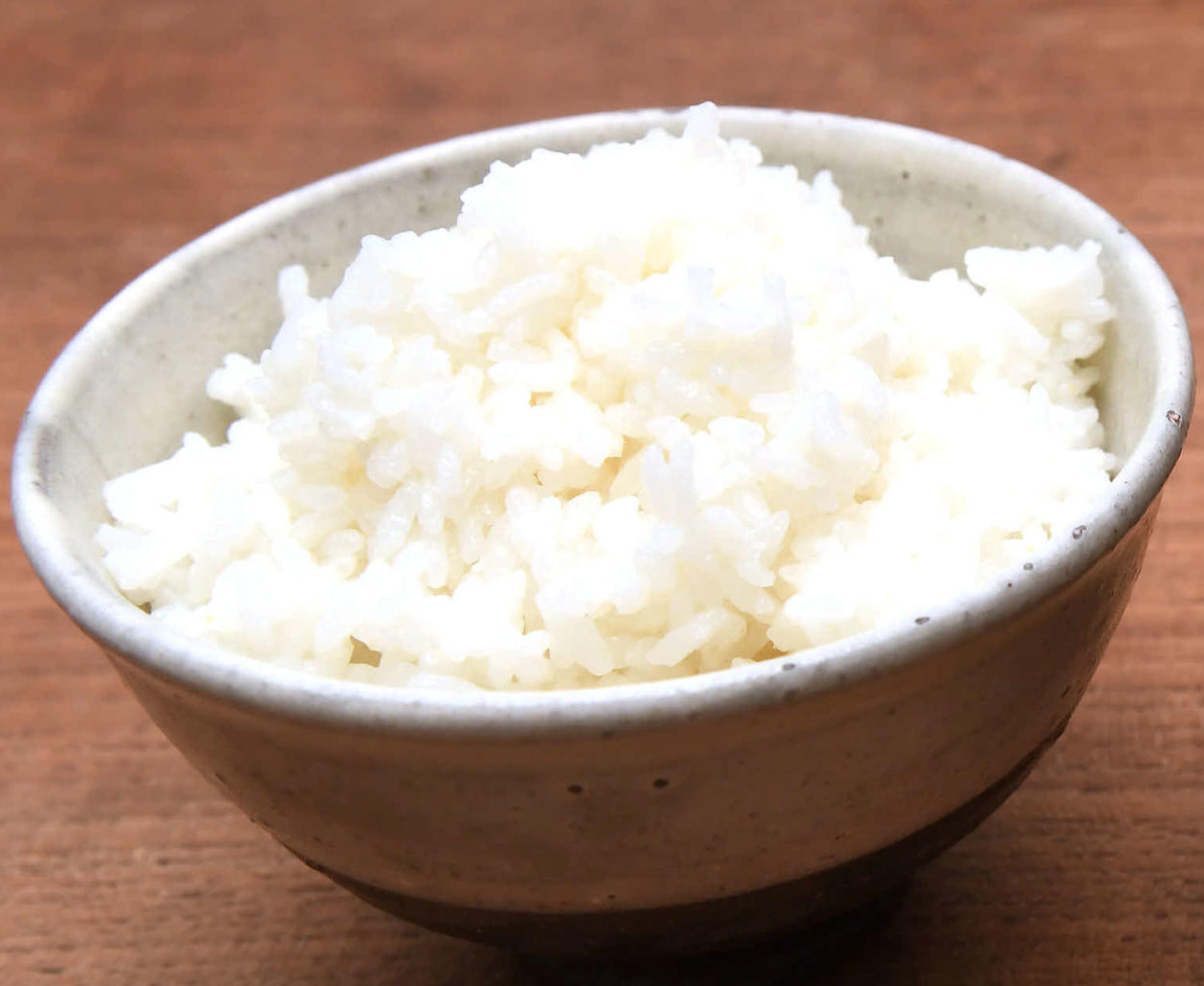 日本の食卓に欠かせないコメ：流通と価格が議論の的に