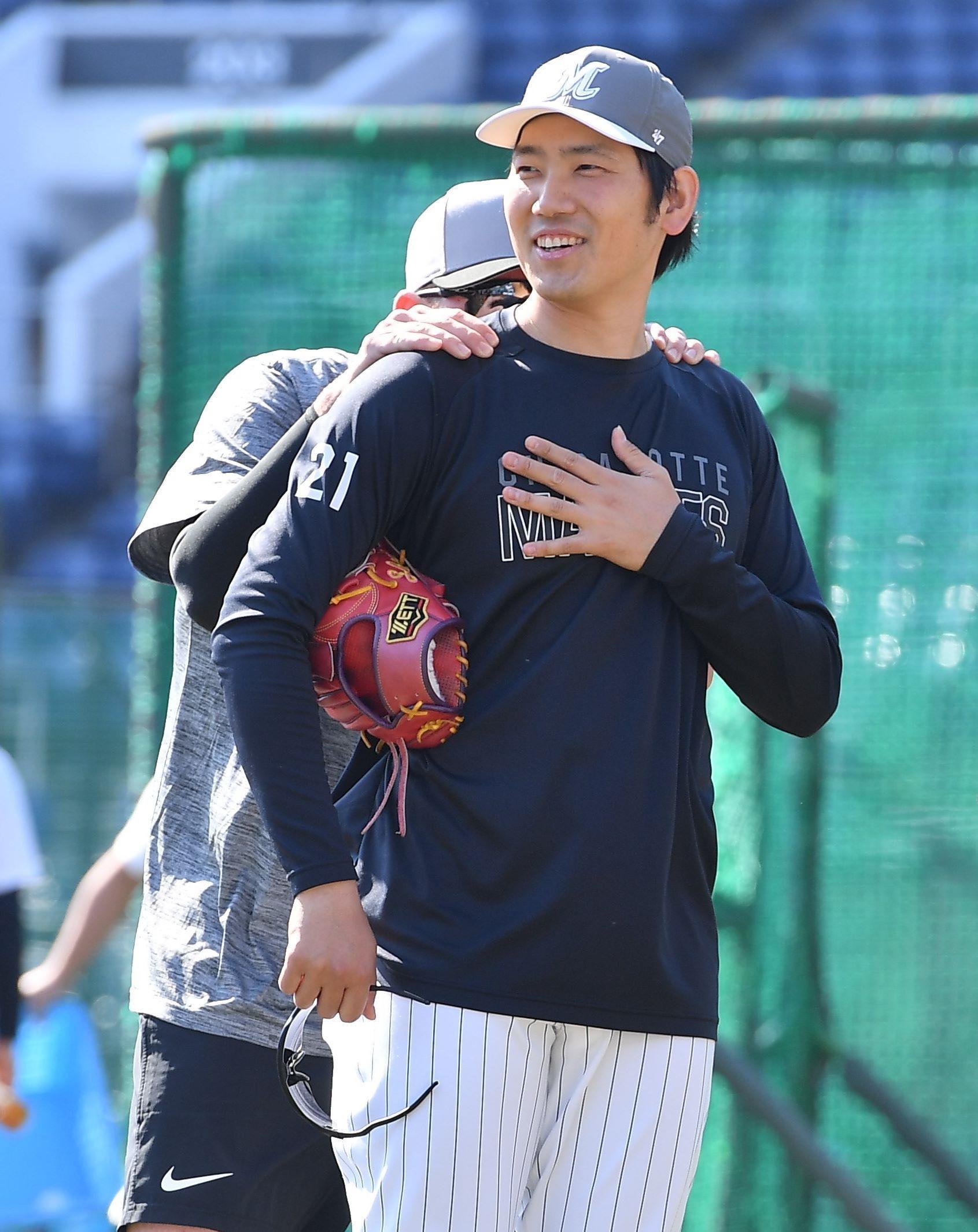移籍後初勝利のロッテ・石川柊太 背後から忍び寄る巨人選手の