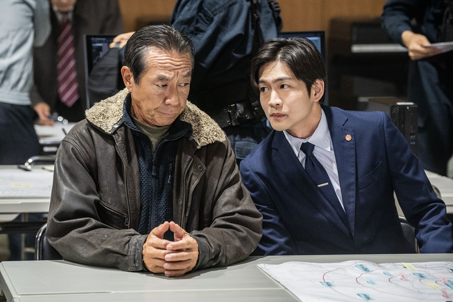 Amazon.co.jp: 踊る大捜査線(5) [DVD] : 織田裕二, 本広克行