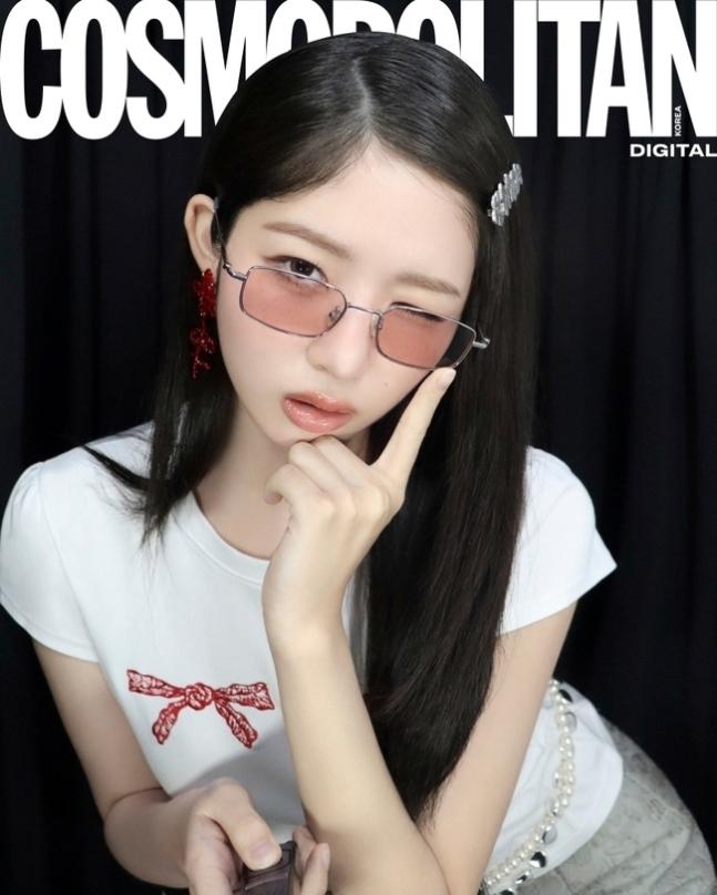 IVE レイ、夏のまなざしをテーマに多彩なアイウェアスタイルを