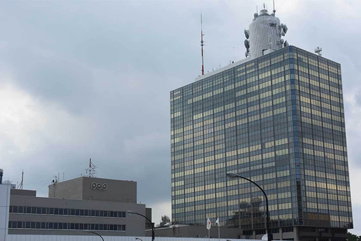 NHK「あさイチ」にゲスト出演し、カレーライス担当などプライベートを語った俳優・小栗旬さん