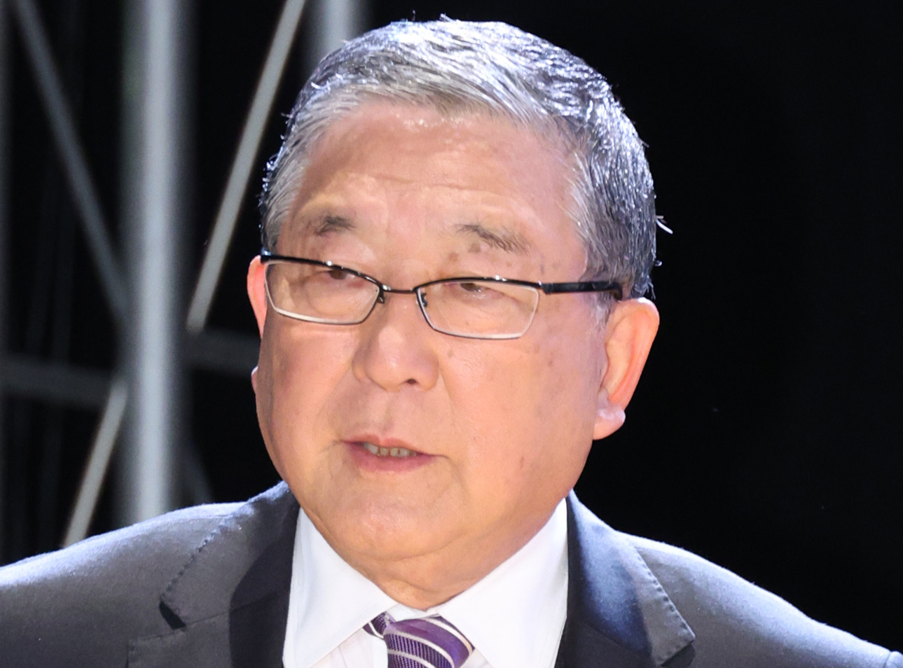 ラジオ出演中のフリーアナウンサー徳光和夫氏。長嶋茂雄氏と松井秀喜氏の師弟関係について語る。