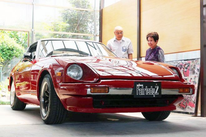 日産京都自動車大学校で愛車のフェアレディZと再会した山本さん夫妻
