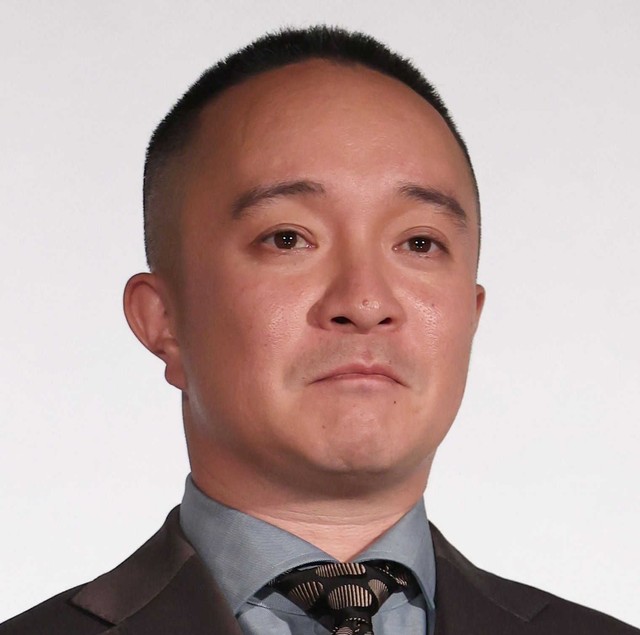 金八でクラスメートだった2人が夫婦に「20年の時を経て」人気俳優と女優、密着ショット「素敵すぎ」「感動」