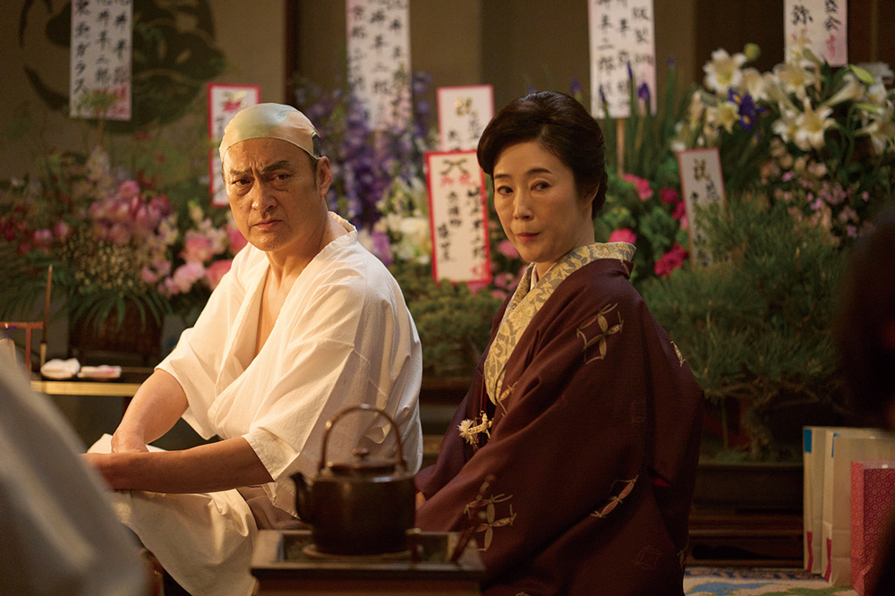 吉沢亮がawesome!ダブルカバー飾る、主演映画「国宝」をたっぷり