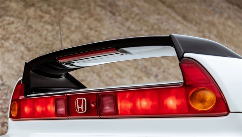 ホンダ史上最高額】初代「NSX」が1.5億円で落札される。世界も