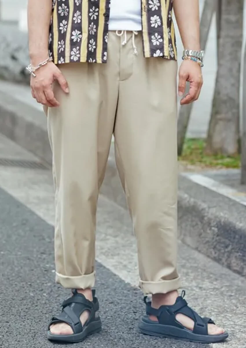 再値下げ】ユニクロ・感動ジャケットXS・ベージュ - メルカリ