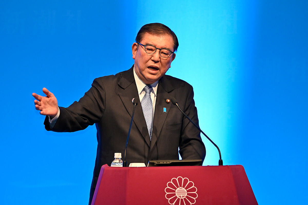 石破茂氏の肖像写真。石破茂氏の首相就任が予想される中、側近である青木一彦氏への注目が集まっている状況を示唆。