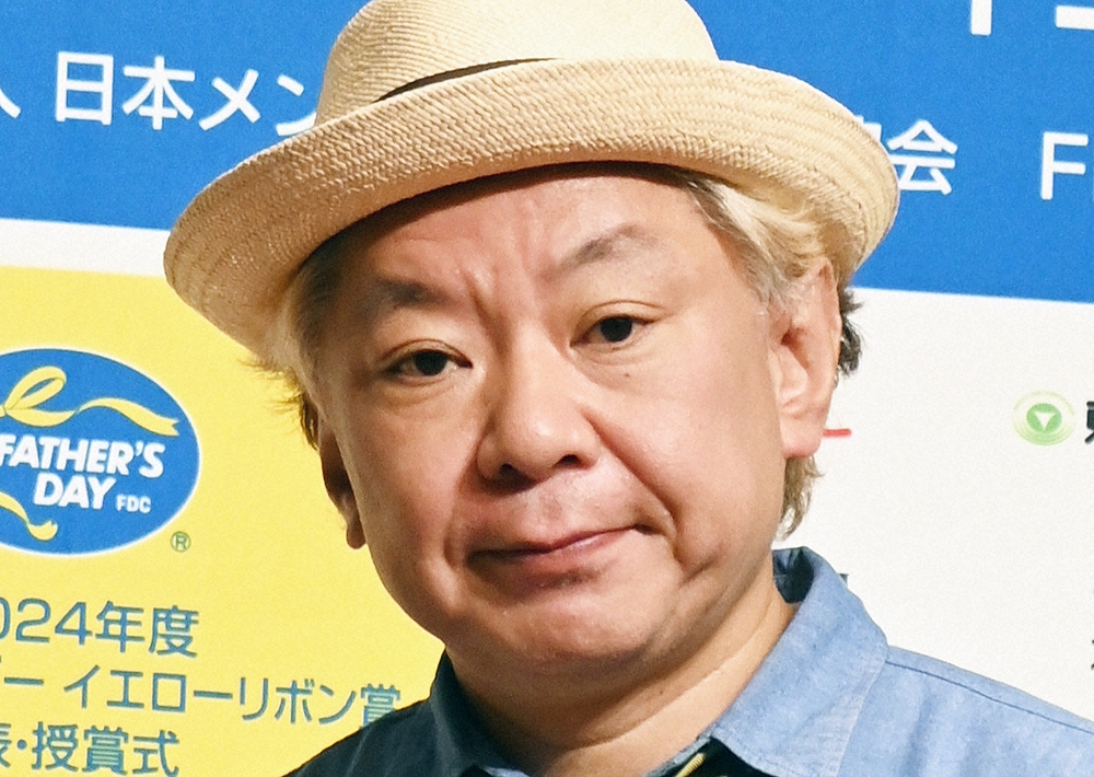 フジテレビ「サン！シャイン」に出演し、元白鵬の退職について語る放送作家の鈴木おさむ氏