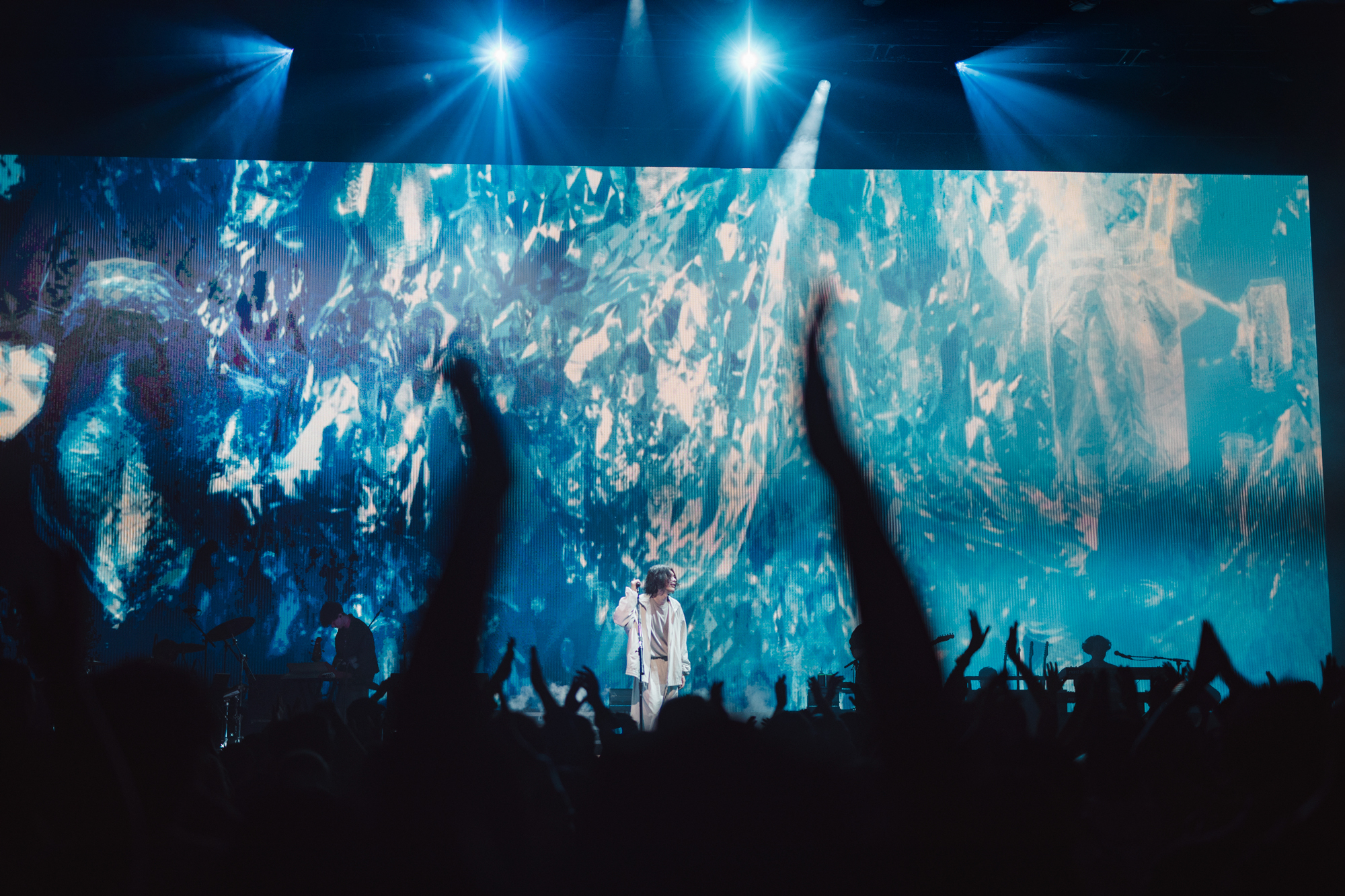 米津玄師、東京ドームライブ映像公開と2026年全国ツアー発表